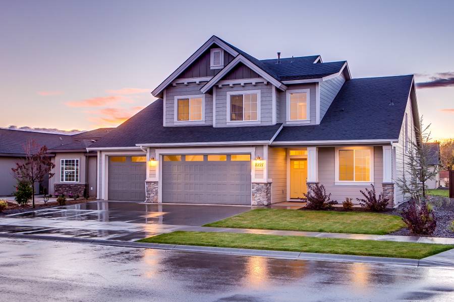 Top 4 Reasons to Seal the Driveways of Properties