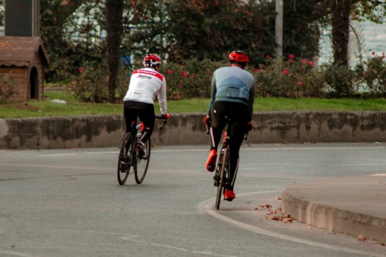 4 Ways to Make the Roads More Bike Friendly